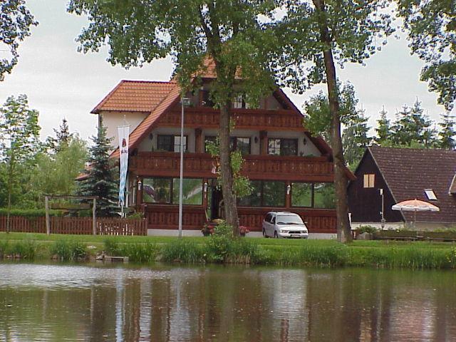 See-Hotel Storchenmuehle Fichtenau Exterior photo